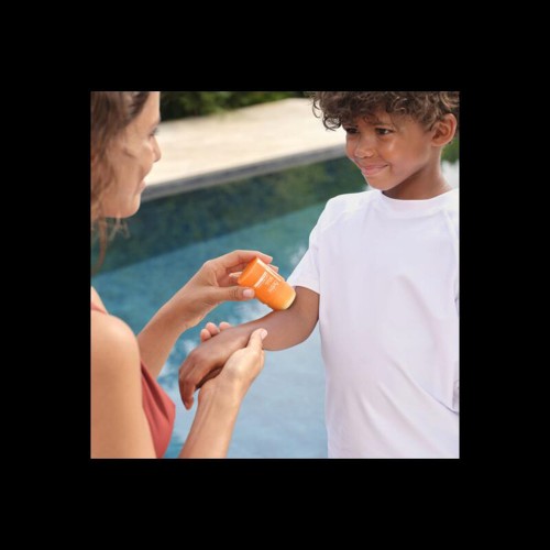 Avène UltraStick Invisible Sunscreen Ultra-Sliding SPF50+ 20g