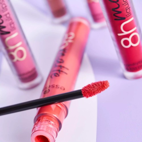 Essence 8h Matte Liquid Lipstick 09 Fiery Red