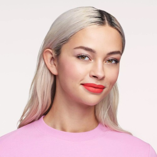 Essence 8h Matte Liquid Lipstick 09 Fiery Red