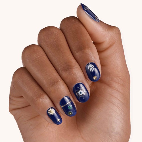 Essence Nail Sticker Stay Bold, It's Gold