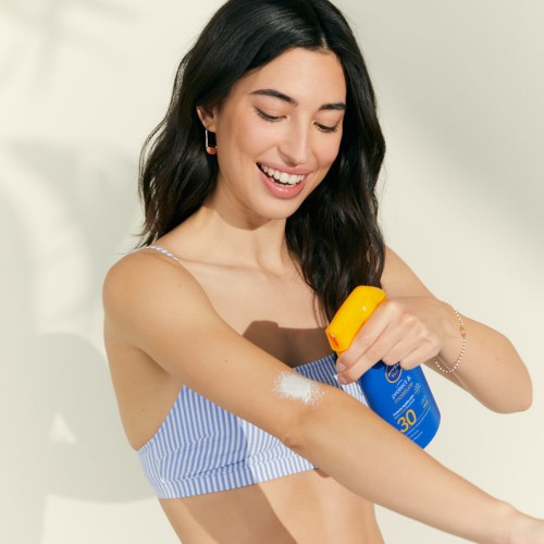 Nivea Sun Protect & Moisture Spray SPF30 270ml