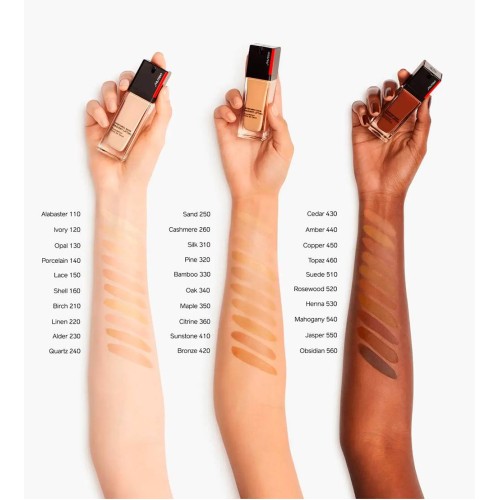 Shiseido Synchro Skin Radiant Lifting Foundation SPF30 220 Linen 30ml