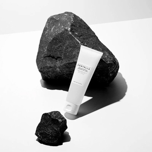 SKIN1004 Madagascar Centella Tone Brightening Gel Cleansing Foam 125ml